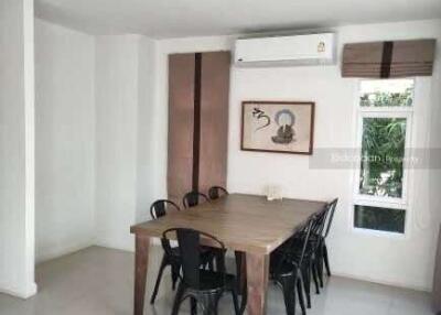 A two-story detached house with 4 bedrooms and 3 bathrooms in the Saraphi area near Waree Chiang Mai School.