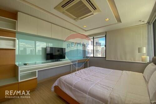 Modern 2 Bed Condo for Rent near BTS Phrompong, Sukhumvit