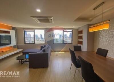 Modern 2 Bed Condo for Rent near BTS Phrompong, Sukhumvit