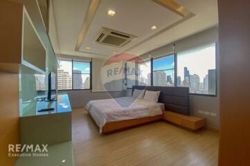 Modern 2 Bed Condo for Rent near BTS Phrompong, Sukhumvit