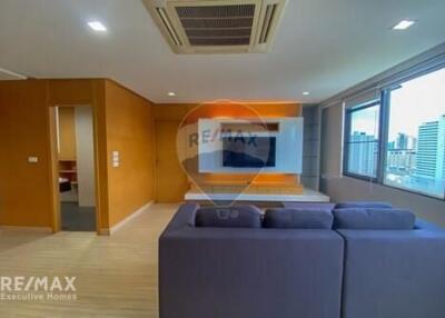 Modern 2 Bed Condo for Rent near BTS Phrompong, Sukhumvit