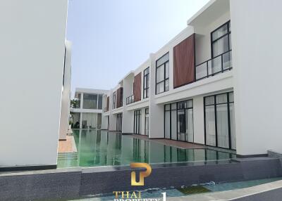 Modern Luxury Townhome - North Pattaya