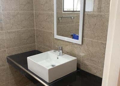 Modern bathroom with sink and mirror