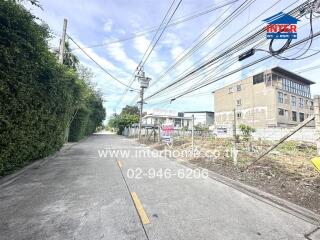 Street view of surrounding neighborhood