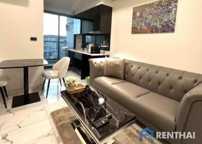 Hot sale Arcadia Millennium Tower foreign name 2.45million baht