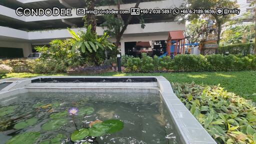 Renovated Large Condo Sukhumvit 23 Sale