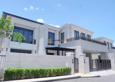 5 bedroom House in Arcade by Patta East Pattaya