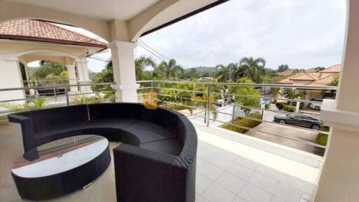 4 bedroom House in Lakeside Court 1 East Pattaya