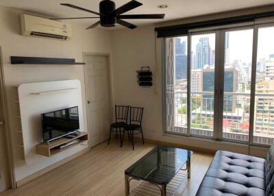 For RENT : Life @ Sathorn 10 / 2 Bedroom / 2 Bathrooms / 68 sqm / 35000 THB [8413219]