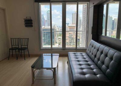 For RENT : Life @ Sathorn 10 / 2 Bedroom / 2 Bathrooms / 68 sqm / 35000 THB [8413219]