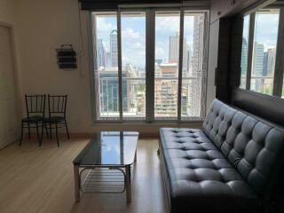 For RENT : Life @ Sathorn 10 / 2 Bedroom / 2 Bathrooms / 68 sqm / 35000 THB [8413219]