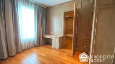 4-BR Condo at 185 Rajadamri near BTS Ratchadamri (ID 438231)