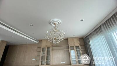 4-BR Condo at 185 Rajadamri near BTS Ratchadamri (ID 438231)