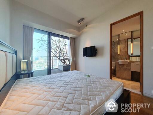 2-BR Condo at The Met Sathorn near BTS Chong Nonsi