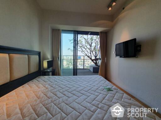 2-BR Condo at The Met Sathorn near BTS Chong Nonsi