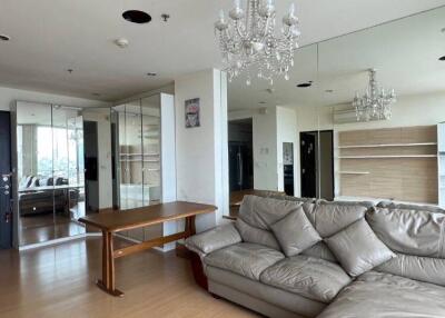 1-BR Condo at The Star Estate @ Rama Iii Condominium close to Phra Ram 3