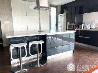 2-BR Condo at Lake Green near BTS Asok