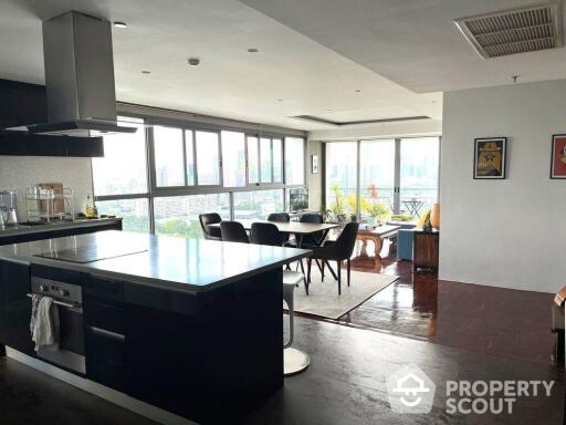 2-BR Condo at Lake Green near BTS Asok