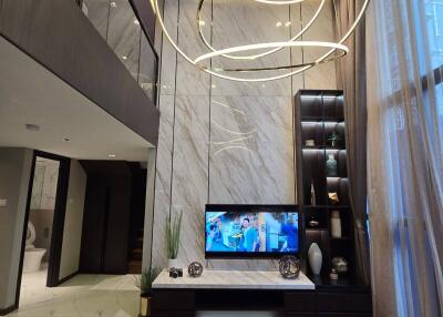 2-BR Condo at Cloud Residences – Skv23 near MRT Sukhumvit