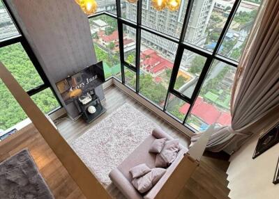 2-BR Duplex at Knights Bridge Space Rama 9 near MRT Phra Ram 9