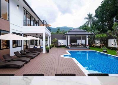 Brand new 5 bed luxury pool villa for sale in Muang Chiang Mai