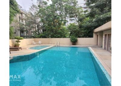 Beautiful 2 Bedroom Apartment in Prime Location of Wireless Road!