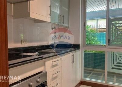 Modern 1 Bed Condo for Rent near BTS Plonchit in Sukhumvit