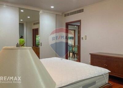 Modern 1 Bed Condo for Rent near BTS Plonchit in Sukhumvit