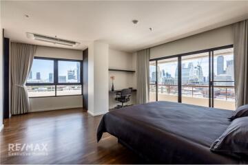 Newly Renovated 2-Bedroom Condo with Large Balcony and Nice View, 13 Mins Walk to BTS Phloen Chit