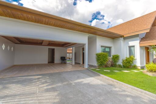 Spacious Garage and Beautiful Exterior View