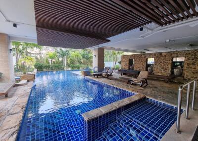 2 Bedrooms Condo in Regent Pratumnak South Pattaya C011833