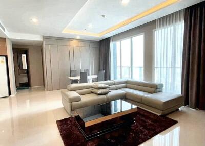 3 Bed 3 Bath 171.98 SQ.M Menam Residences Condominium