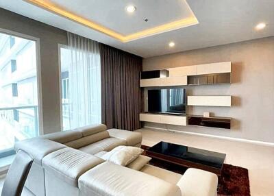 3 Bed 3 Bath 171.98 SQ.M Menam Residences Condominium