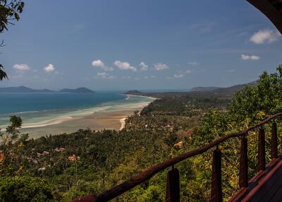 Unique design sea-view villa for sale in Koh Samui