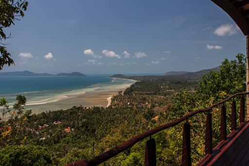 Unique design sea-view villa for sale in Koh Samui