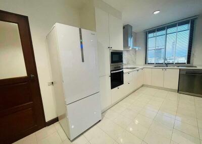 For Rent Bangkok Condo P.R. HOME 3 Torsak BTS Thong Lo