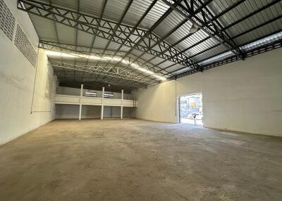 For Rent Pathum Thani Warehouse Tiwanon Road Bang Kadi