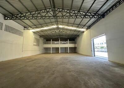 For Rent Pathum Thani Warehouse Tiwanon Road Bang Kadi