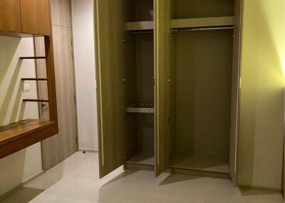 2-BR Condo at Noble Ploenchit near BTS Phloen Chit (ID 426091)