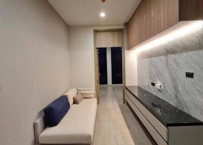 1-BR Condo at Noble Ploenchit near BTS Phloen Chit