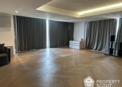 4-BR Condo at The Pillar close to Sukhumvit