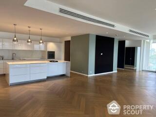 4-BR Condo at The Pillar close to Sukhumvit