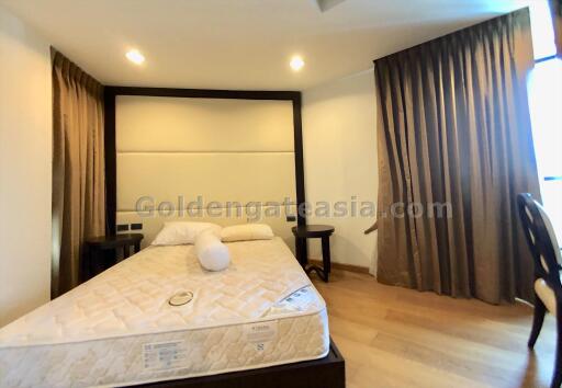 2 Bedrooms Furnished Condo on high floor at Sathorn Gardens