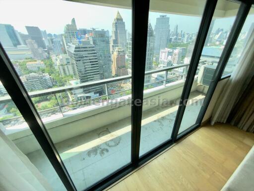 2 Bedrooms Furnished Condo on high floor at Sathorn Gardens