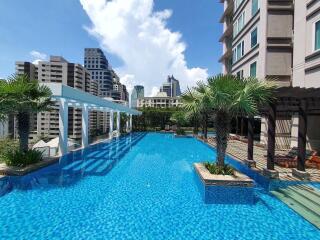 Rooftop swimming pool with city views