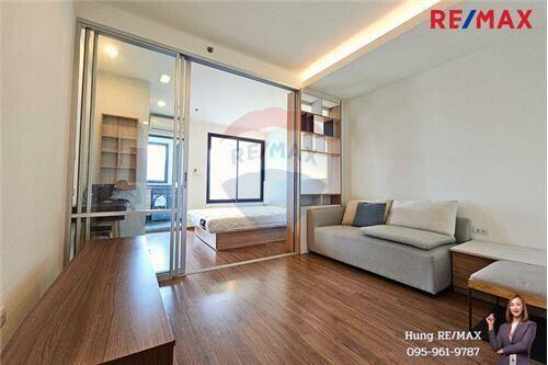 33 Sqm., 1 Bed Condo listed for ฿ 3,190,000.