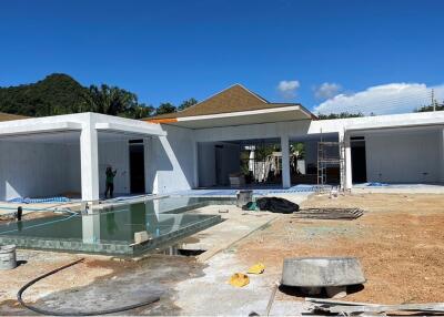 Luxurious pool villas near Ao nang beach