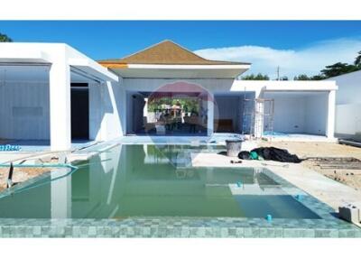 Luxurious pool villas near Ao nang beach