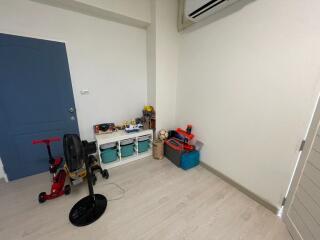 Utility room with children