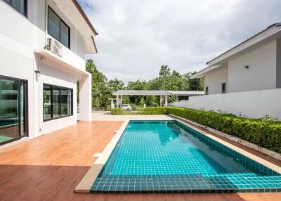 Pool House to Rent : Huai Sai Mae Rim